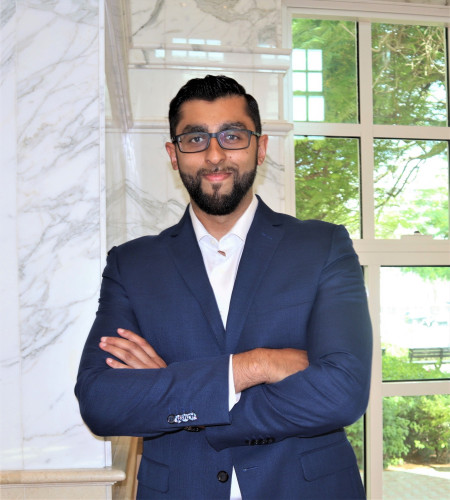Dr. Naved Bakali