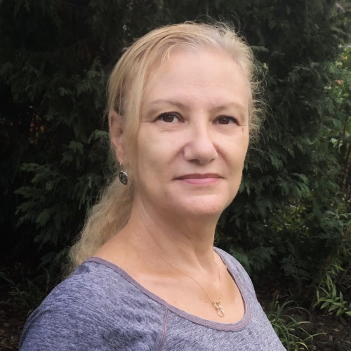 Dr. Elizabeth  Fidalgo da Silva